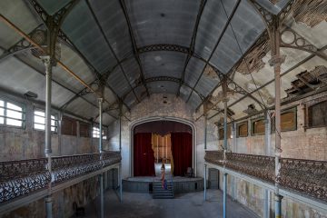 Theater Bizarre