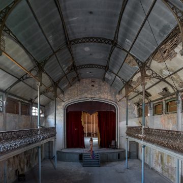 Theater Bizarre